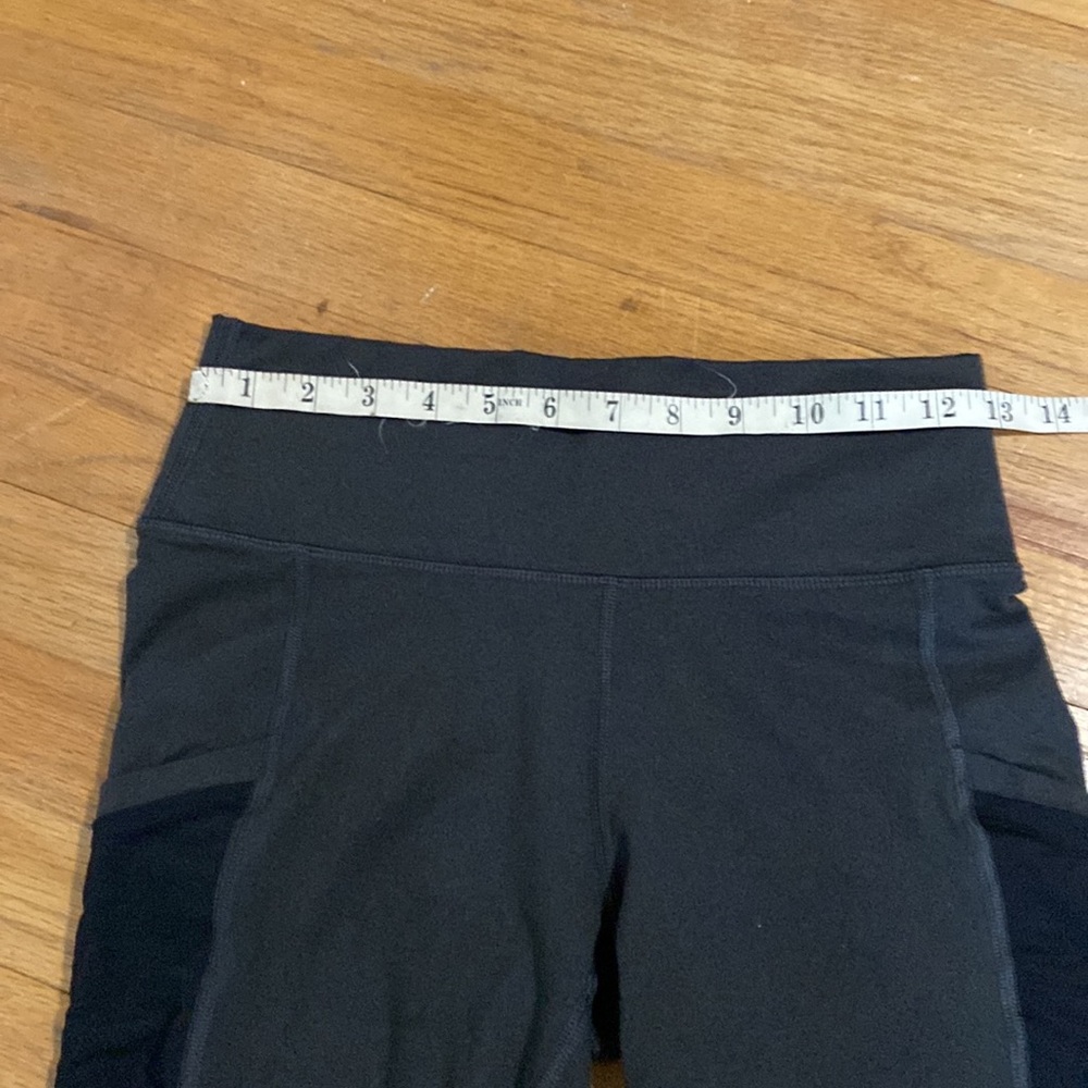 Fabletics Exercise Capris - Picture 6 of 7
